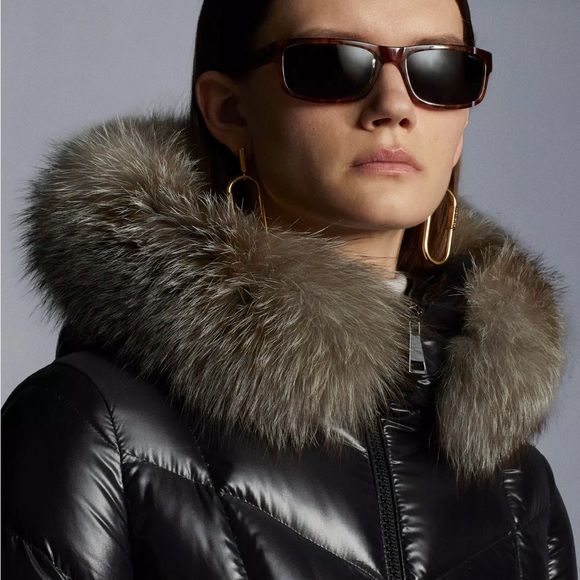 Moncler Fulmarus Winter Coat Womens - Picture 4 of 13